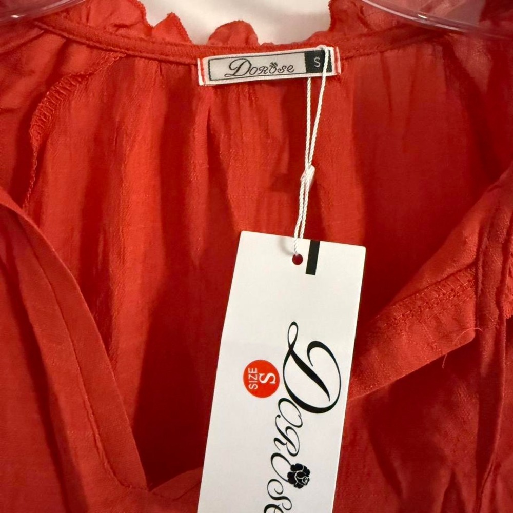 NWT DoRose red top, size Small - Picture 2 of 3